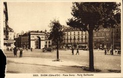 VINTAGE POSTCARD Dijon Place Darcy Carries Guillaume