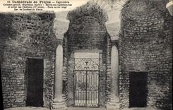 CPA Cathedrale De Frejus Baptistere Colonnes granit chapiteaux marbre Entree des catechumenes et sortie des Chretiens 