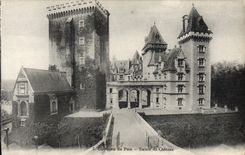 Castillo de Pau de la POSTAL de la VENDIMIA de la entrada del castillo