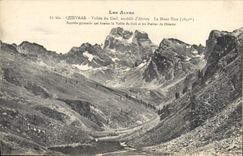 CPA Queyras Vallee du Guil au dela d'Abries Le Mont Viso Pyramide qui domine la vallee et les plaines du Piemont