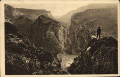 VINTAGE POSTCARD Gorges of the Verdon the sublime Point