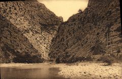 VINTAGE POSTCARD Worthy Route has Nice Clues de Chabrieres