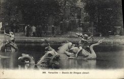 VINTAGE POSTCARD Gardens Of Versailles Basin of the dragon