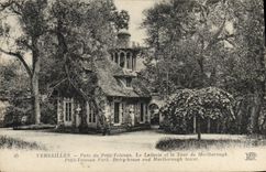 CPA Versailles Parc du Petit Trianon La laiterie et la tour de Marlborough 