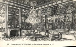 VINTAGE POSTCARD Palate of Fontainebleau the Reception room