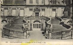 CPA Palais de Fontainebleau L'Escalier du Fer a Cheval