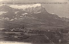 CPA Embrun Vue Generale Prise Au Dessus De I'Allee De Pont Frach Au Fond Le Grand Morgon