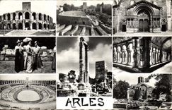 CPM Arles Les arenes Theatre antique Eglise St Trophime Arlesiennes