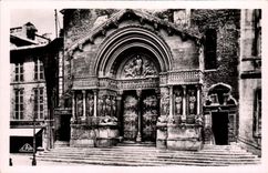 CPM Arles Cathedrale St Trophime Le Portail
