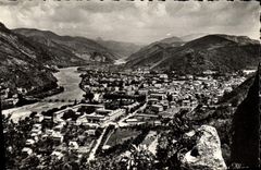 CPM Digne Les Bains Vue Generale Et La Haute Vallee de la Bleone
