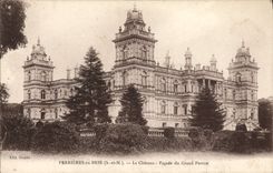 VINTAGE POSTCARD Tool bags In Brie the Castle Frontage Of the Large Perron