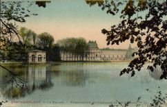 CPA Fontainebleau Le Palais Perspective du chateau et de l'etang