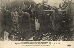 CPA Train Catastrophe de Melun 4 novembre 1913 Le rapide n°2 de Marseille tamponne le Train Poste La recherche lettres