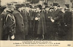 VINTAGE POSTCARD Train Catastrophe of Melun fast November 4th, 1913 It n°2 of Marseilles plugs the Train Posts Poincare on the spot