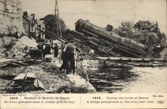 CPA Train Pendant la bataille de Meaux Un pont precipite dans la riviere de Lizy 