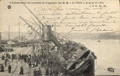 CPA Bateau Bordeaux L'echouement en Garonne du paquebot des MM le Chili 