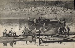 VINTAGE POSTCARD Bateau Catastrophe of Pluviose the drainage pumps empty Pluviose