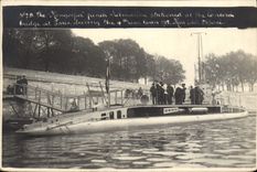 VINTAGE POSTCARD Boat Submarine Mongolfier Paris