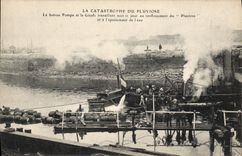 VINTAGE POSTCARD Boat Submarine Catastrophe of Pluviose the boat Pump and the Giraffe work night and day with the reinflation