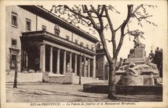 CPA Aix en Provence Le Palais de Justice et le monument Mirabeau