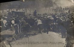 El oficial de policía de la multa de la fuerza de policía de la POSTAL de la VENDIMIA de un terror la tragedia de Choisy el rey o el Bonnot encontró muerte