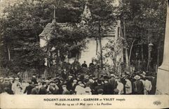 El oficial de policía de Nogent de la fuerza de policía de la POSTAL de la VENDIMIA en los trackings de Marne Garnier y del ayudante de cámara daña del 14 de mayo a décimo quintos 1912 la casa