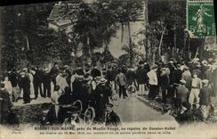 Oficial de policía de Nogent de la fuerza de policía de la POSTAL de la VENDIMIA en el Marne cerca del Moulin-Colorete a la guarida del criado de Garnier