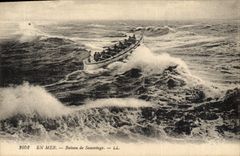 VINTAGE POSTCARD Boat At sea Lifeboat