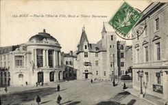 CPA Agen Place de l'Hotel de ville Musee et Theatre Ducourneau