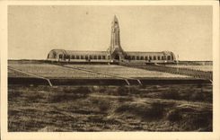 VINTAGE POSTCARD the Ossuary of Douaumont and the National Cemetery Militaria