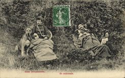 CPA Douane Douanes Douanier Em embuscade Chien