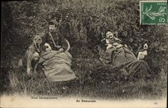 VINTAGE POSTCARD Customs Customs Customs officer In ambush Dog Dogs