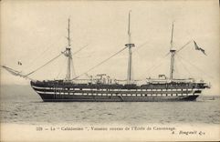 CPA Bateau Le Caledonien Vaisseau annexe de l'ecole de canonnage 