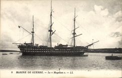 VINTAGE POSTCARD Boat Navy Magellan