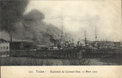 CPA Bateau Toulon Explosion du cuirasse Iena 