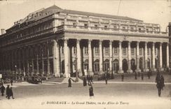 VINTAGE POSTCARD Bordeaux the large Theater seen of the alleys of Tourny