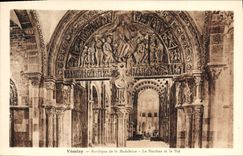 VINTAGE POSTCARD Vezelay Basilica Of the Madeleine Narthex and the nave