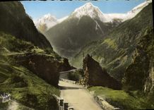 MODERN CARD Route De Luz has Gavarnie the door of Spain