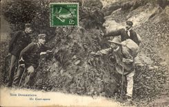 VINTAGE POSTCARD Customs Our customs officers a guet apens