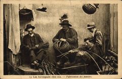 VINTAGE POSTCARD Craft industry Manufacture of the baskets Folklore Auvergnats on their premises
