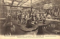 CPA Velo Cycle Cyclisme Manufacture d'Armes et de Cycles de Saint Etienne Machines a assembler les cadres et a centrer 