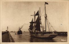 VINTAGE POSTCARD Sailing Boat Treport Have Seas Three Kleber chechmates