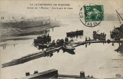CPA Bateau Catastrophe du Pluviose Arrivee du Pluviose dans le port de Calais 
