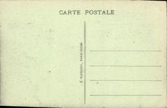 CPA Loches Le Donjon L'Entree et la Cour Louis XI