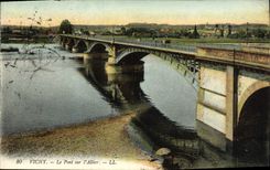 CPA Vichy Le Pont sur L'Allier