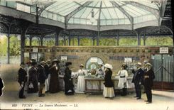 CPA Vichy La Source Mesdames