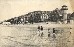 VINTAGE POSTCARD Houlgate the Beach and villas