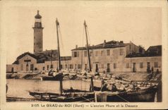 CPA Douane Douanes Le Grau du Roi l'ancien phare et la Douane 