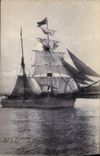 CPA Bateau Voilier partant du port 