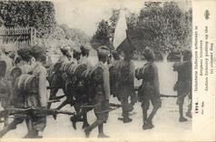 VINTAGE POSTCARD Militaria Indian Infantry raising the Tricolor